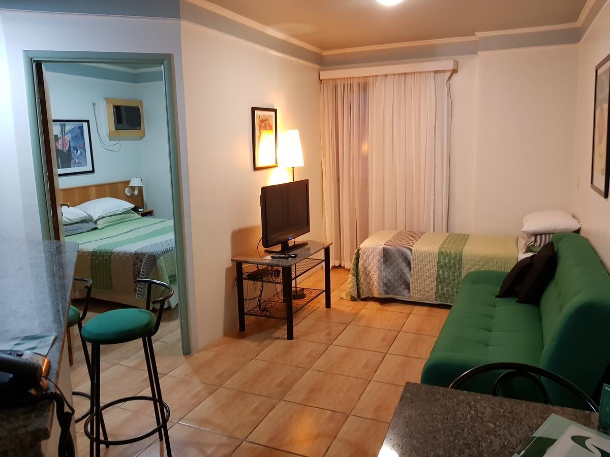 Family Room,721167226:JPEG